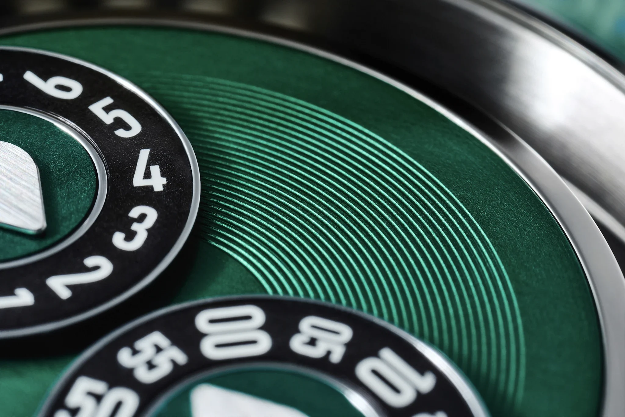 mad-editions-mad-2-green-dial