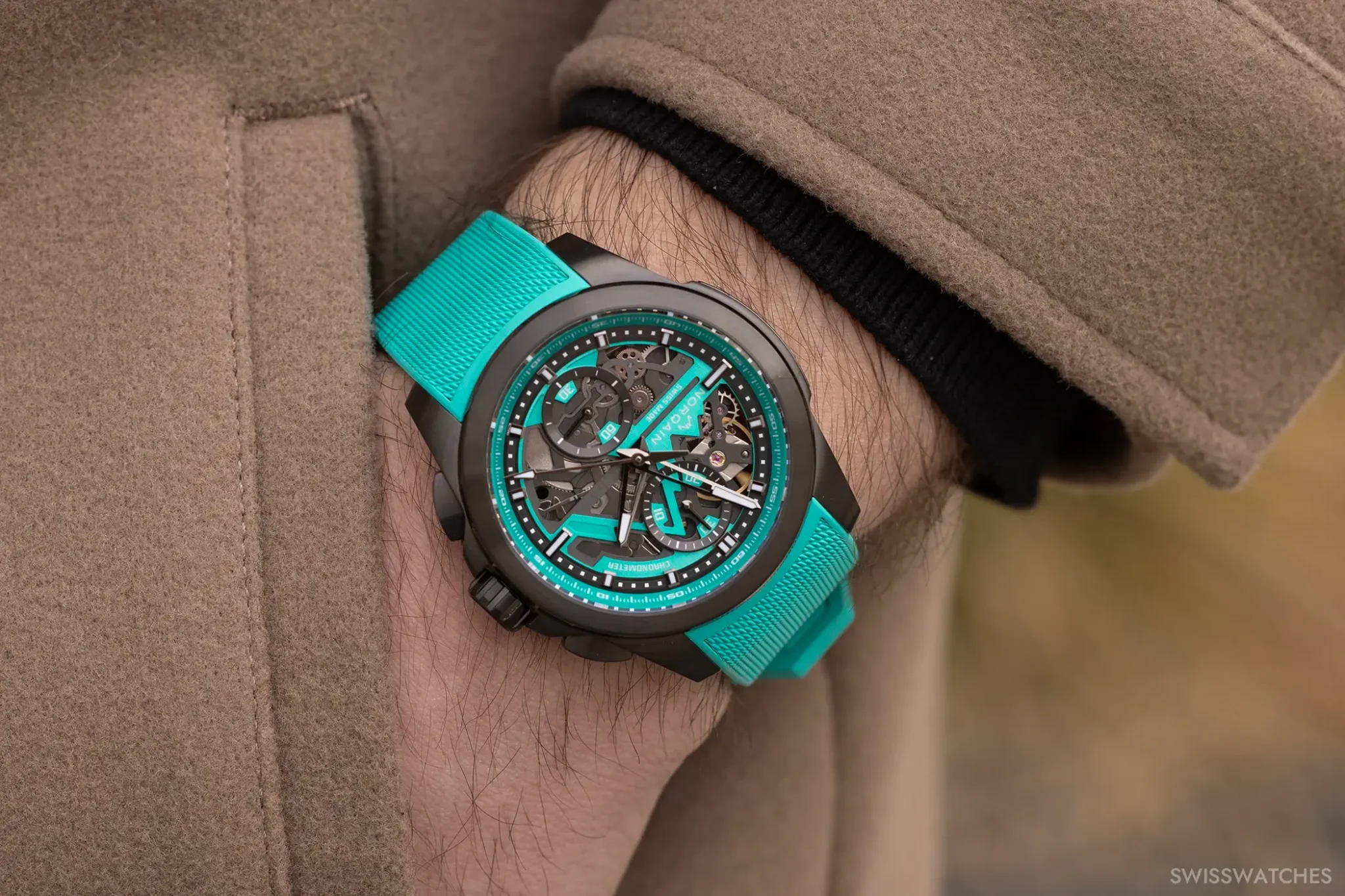 norqain-independence-chrono-jade-ref-nnt3200blc-jd326-322chjdr-20t-on-the-wrist-1
