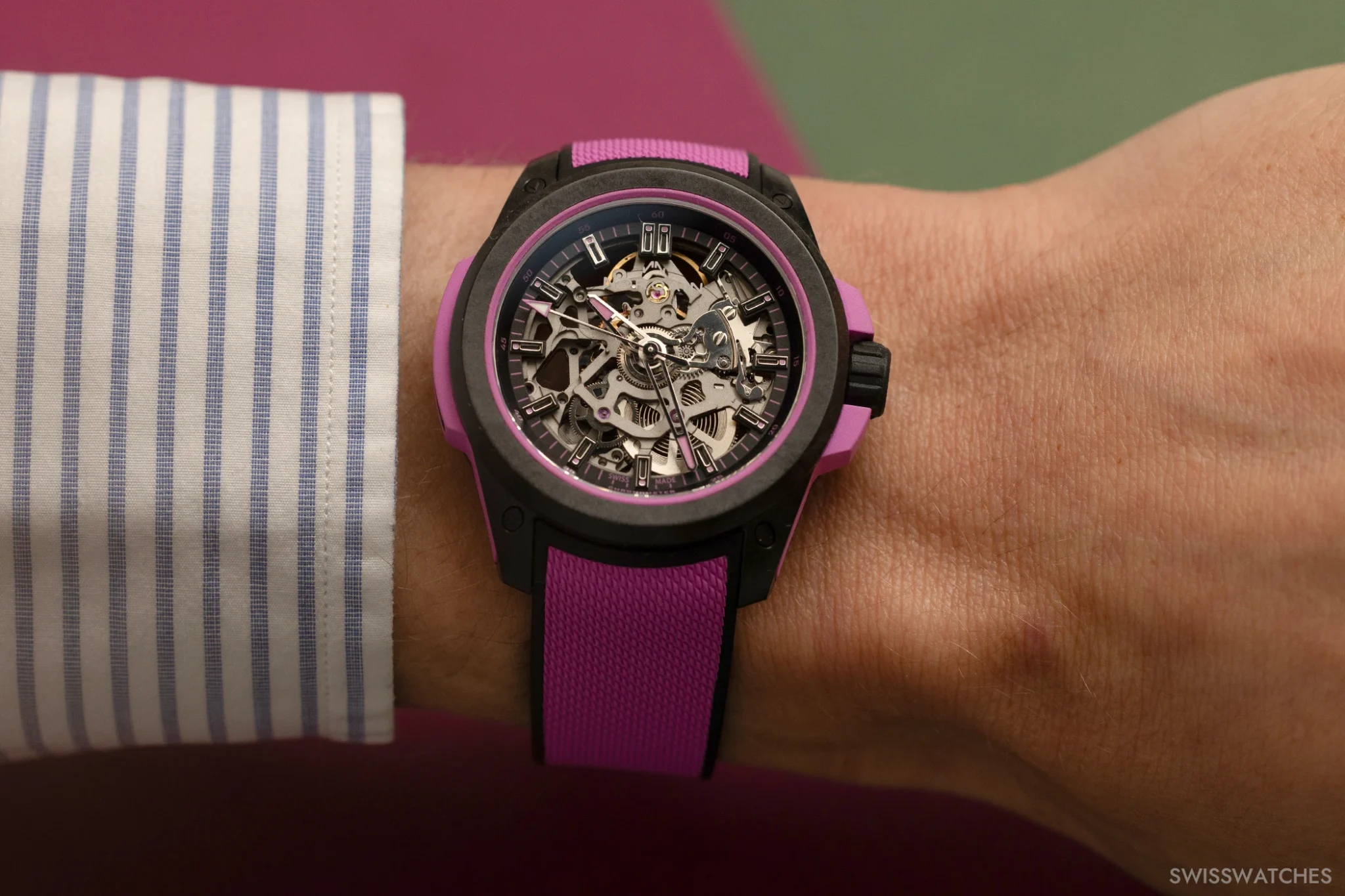wild-one-skeleton-hyper-pink-nnq3001qbpi1as-b003-3w2pibr-18bq-on-the-wrist-1
