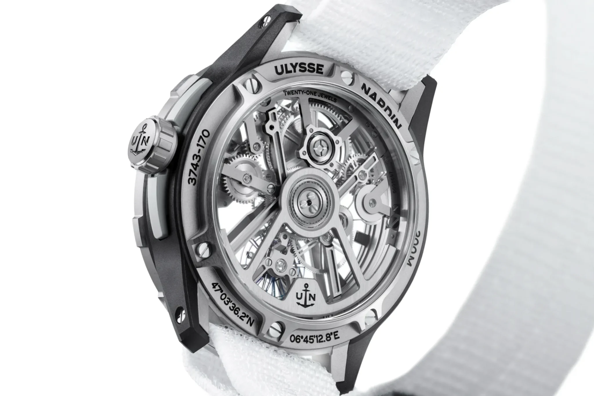 ulysse-nardin-diver-air-back-white-2025