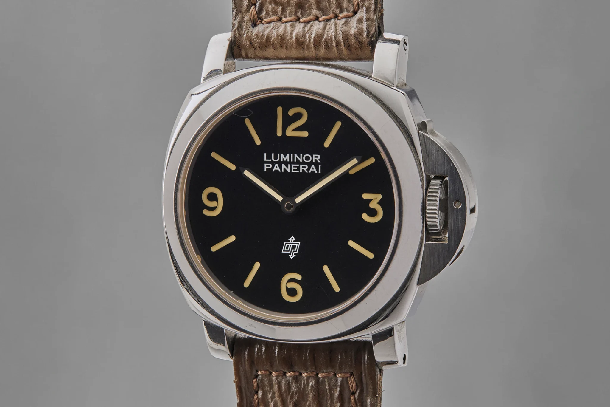 panerai-luminor-ref-5218-201-a