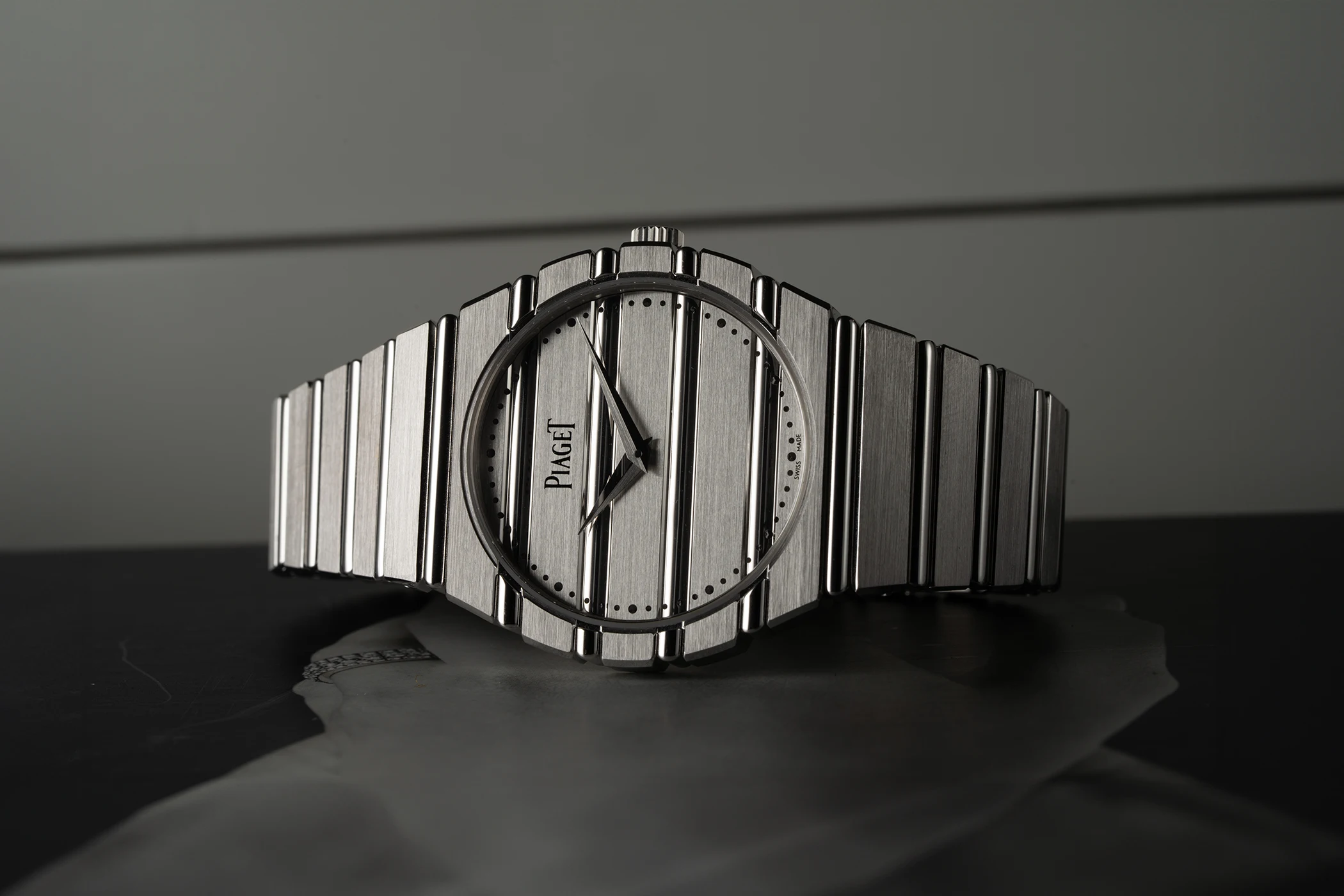piaget-polo-79-whitegold-details-2