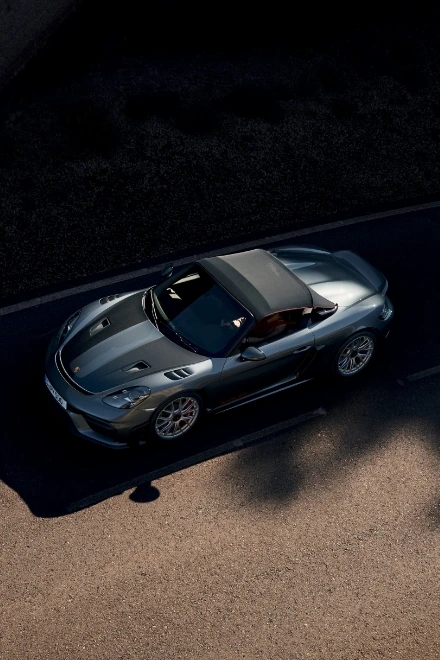 porsche-718-rs-spyder-4-slider-1-small
