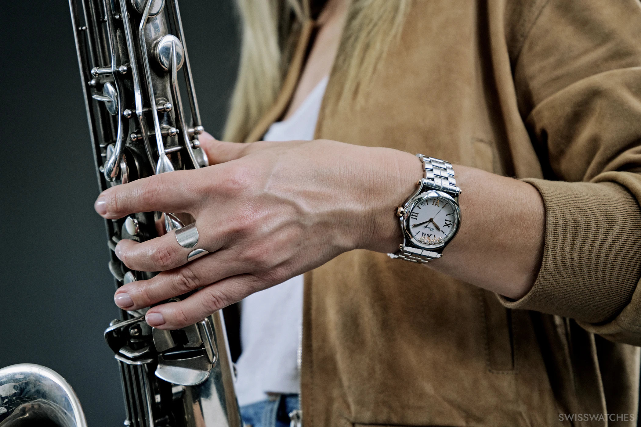 The Wempe Signature Collection x Chopard Happy Sport on the wrist (seventh view).