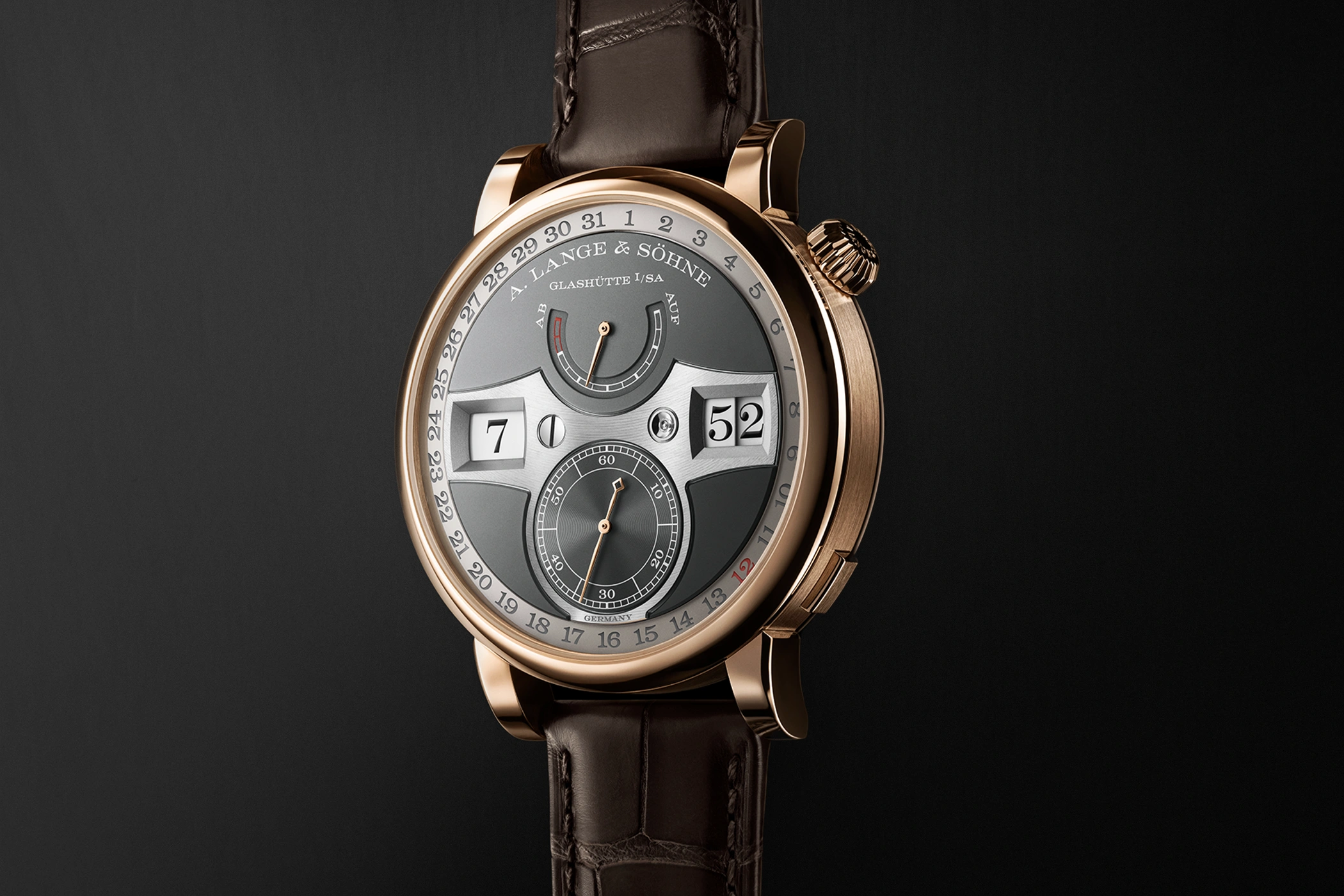 The case view of the A. Lange & Söhne Zeitwerk Date, reference 148.033.