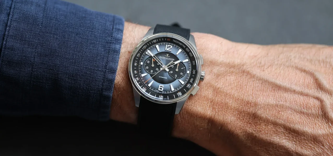 The Jaeger-LeCoultre Polaris Chronograph Q9028651 in stainless steel, fourth view.