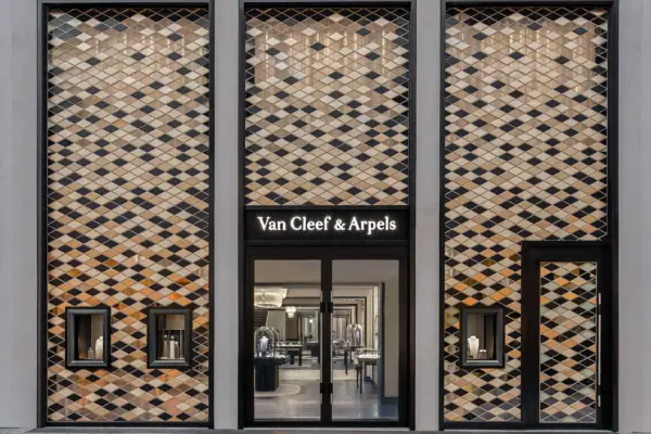 Van Cleef & Arpels boutique in Hamburg