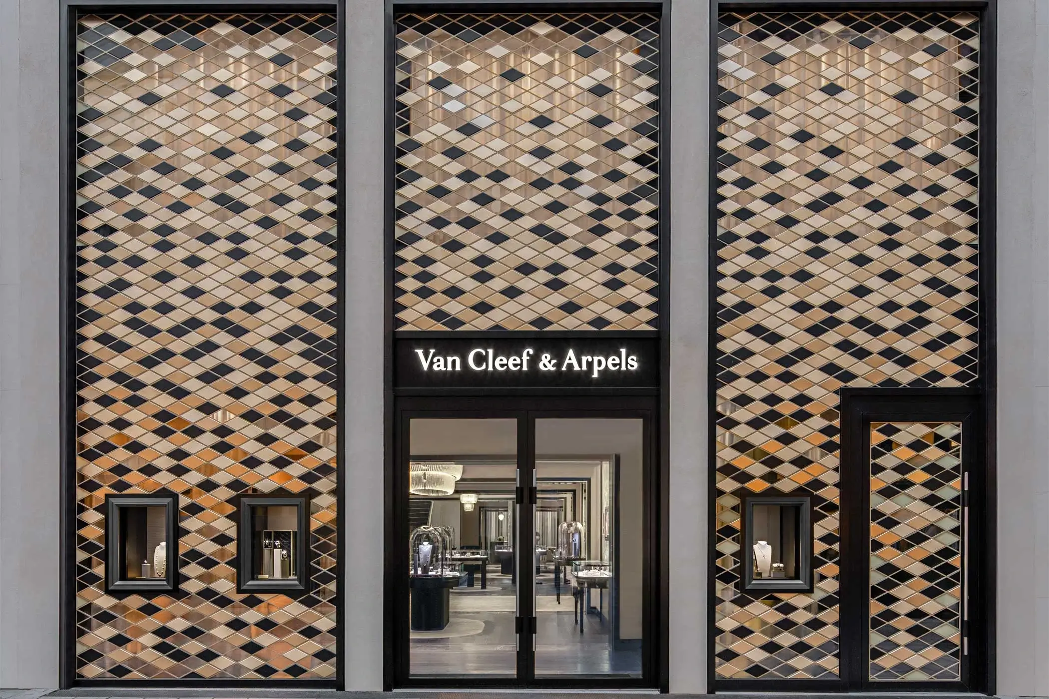 Van Cleef & Arpels boutique in Hamburg