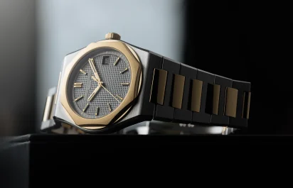 The Girard-Perregaux Laureato Fifty Ref. 81008-63-3412-1CM from the side.