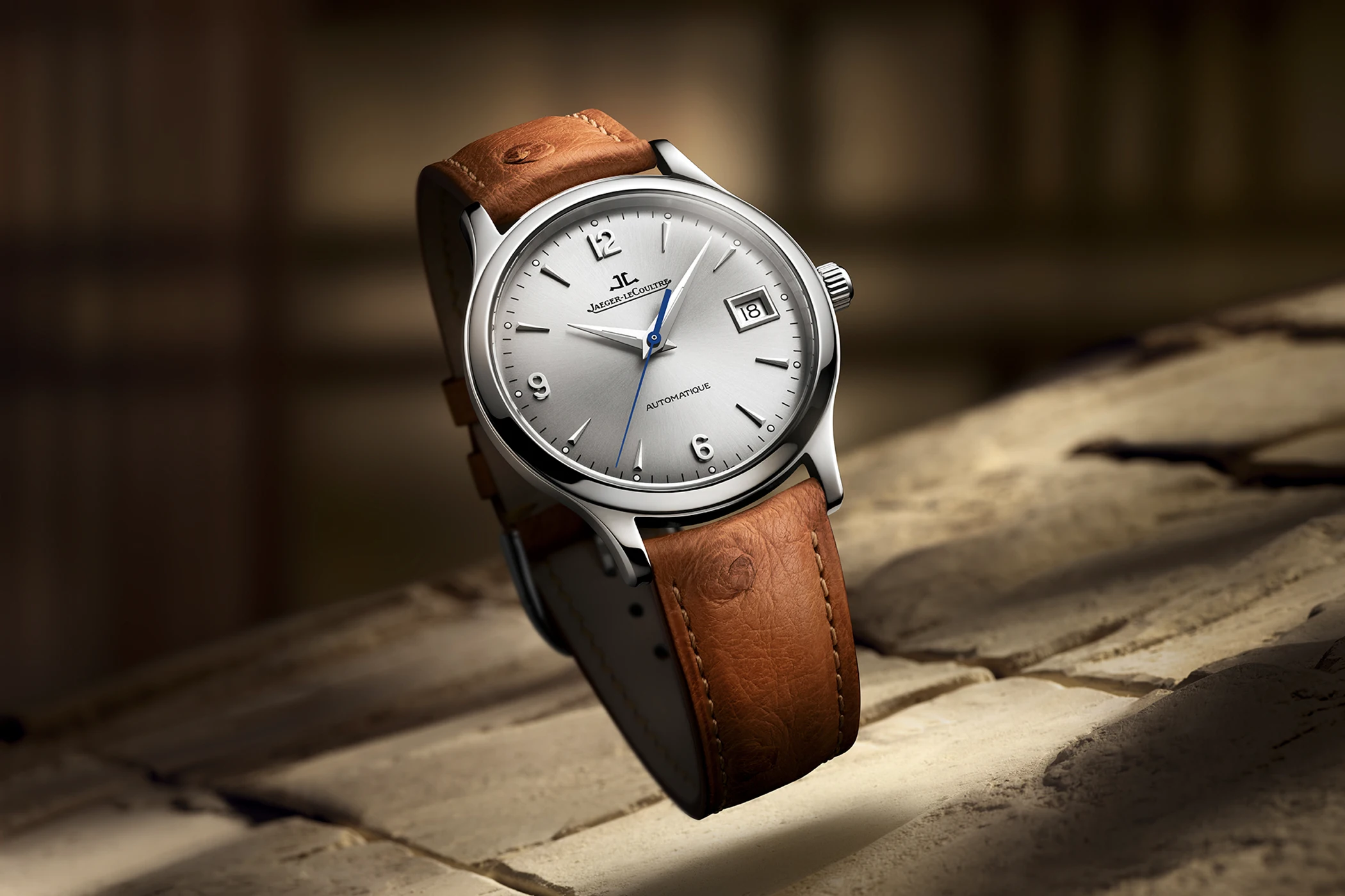 The Jaeger-LeCoultre Master Control Classic Ref. Q4008520 from the front.