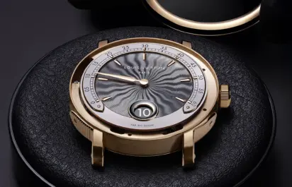 Watch head of the Escale Minute Repeater by Louis Vuitton without watch crystal