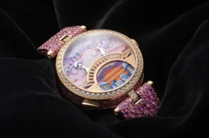 The dial of the Van Cleef & Arpels Poetic Complications collection Pont des Amoureux Aube.