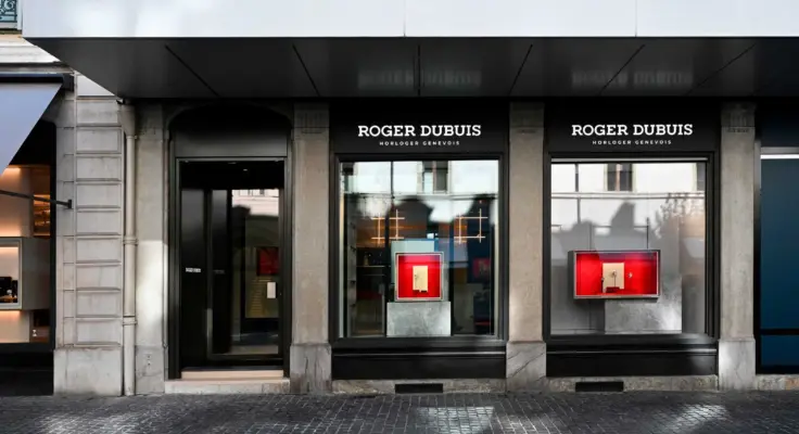 Facade of the boutique Le Lounge in Geneva by Roger Dubuis