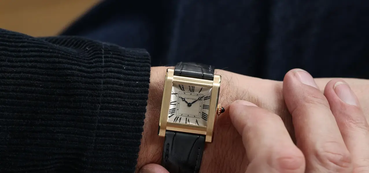 Cartier Privé Tank Normale in yellow gold, ref. WHTA0031 - on the wrist