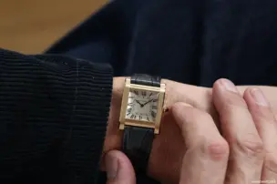Cartier Privé Tank Normale in yellow gold, ref. WHTA0031 - on the wrist