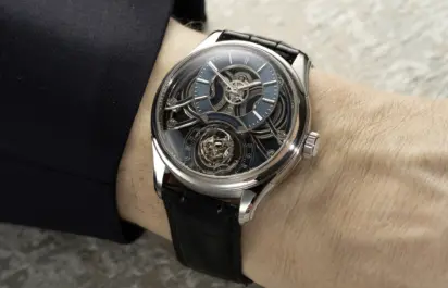 Das Titelbild zeigt die Jaeger-LeCoultre Master Grande Tradition Tourbillon Jumping Date.