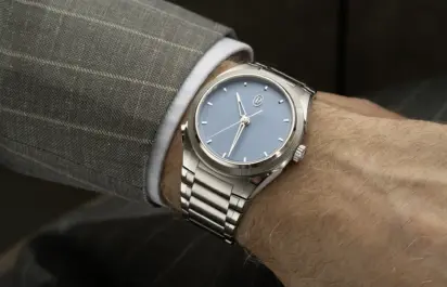 Die Parmigiani Tonda PF Chronographe Mystérieux am Handgelenk