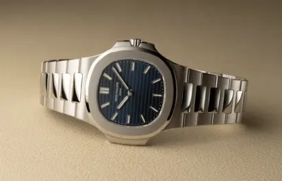 Die Patek Philippe Nautilus Ref. 5610/1P-001.