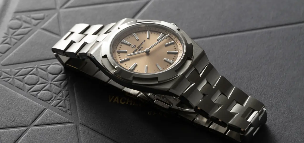 Vacheron Constantins neues Ultra-Thin Modell in der Frontansicht