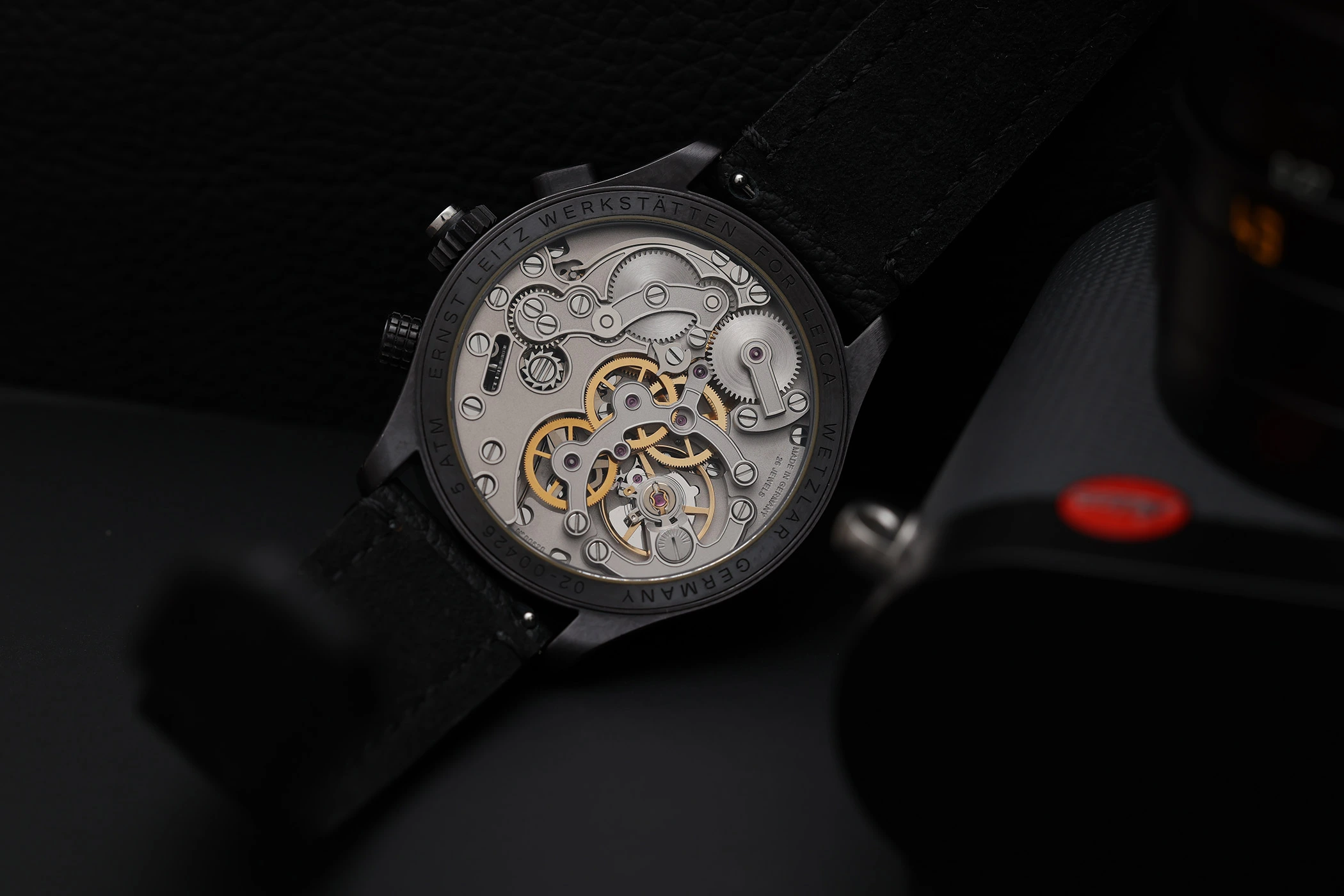 Leica Watch ZM 2 Monochrom - Manual winding movement