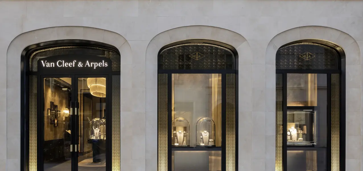 The exterior of the Van Cleef & Arpels boutique on Kohlmarkt in Vienna.
