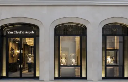 The exterior of the Van Cleef & Arpels boutique on Kohlmarkt in Vienna.