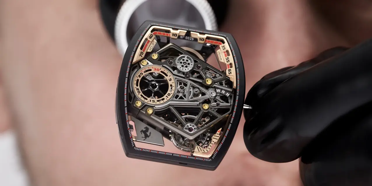 Die Richard Mille RM 43-01 Tourbillon Split-Seconds Chronograph Ferrari.