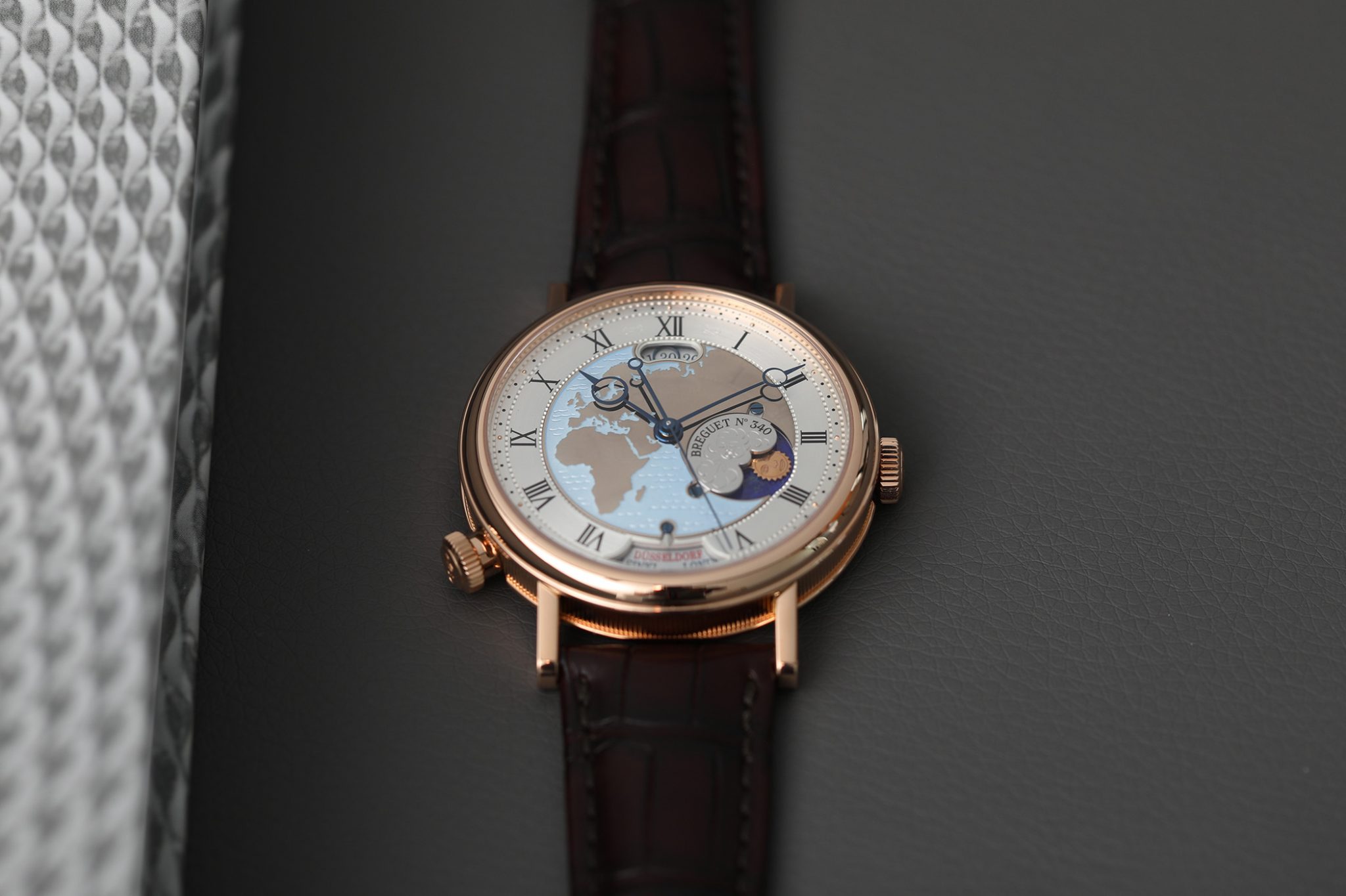 Breguet Classique Hora Mundi 5717 Düsseldorf Boutique Edition ...