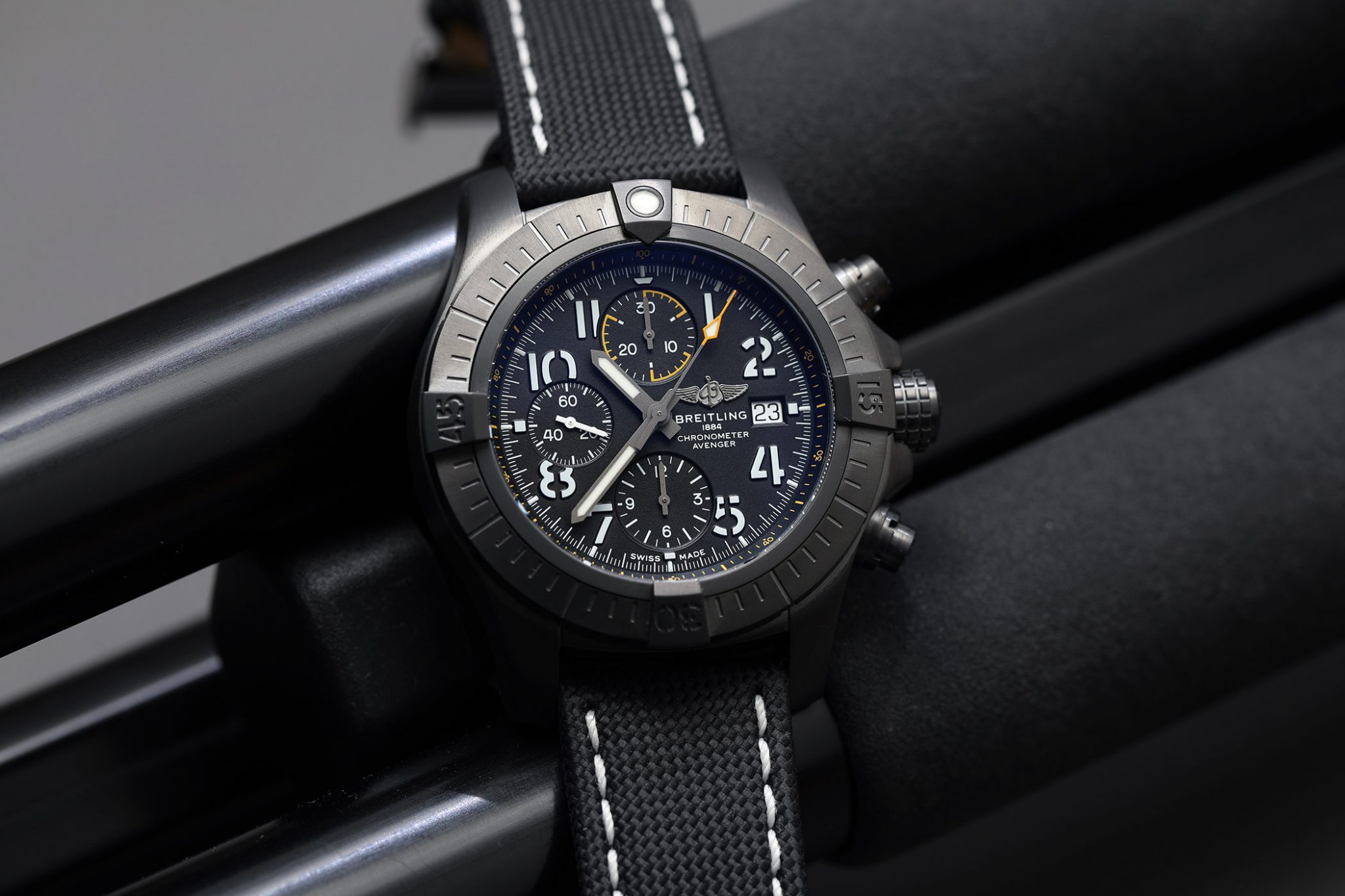 breitling avenger automatic 45 seawolf night mission