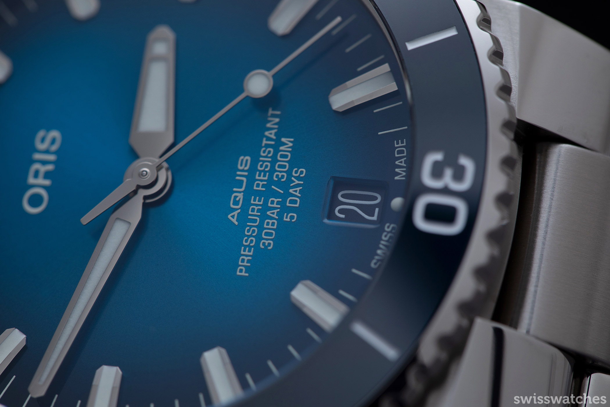 First Look Oris Aquis Date Calibre 400 Swisswatches Magazine