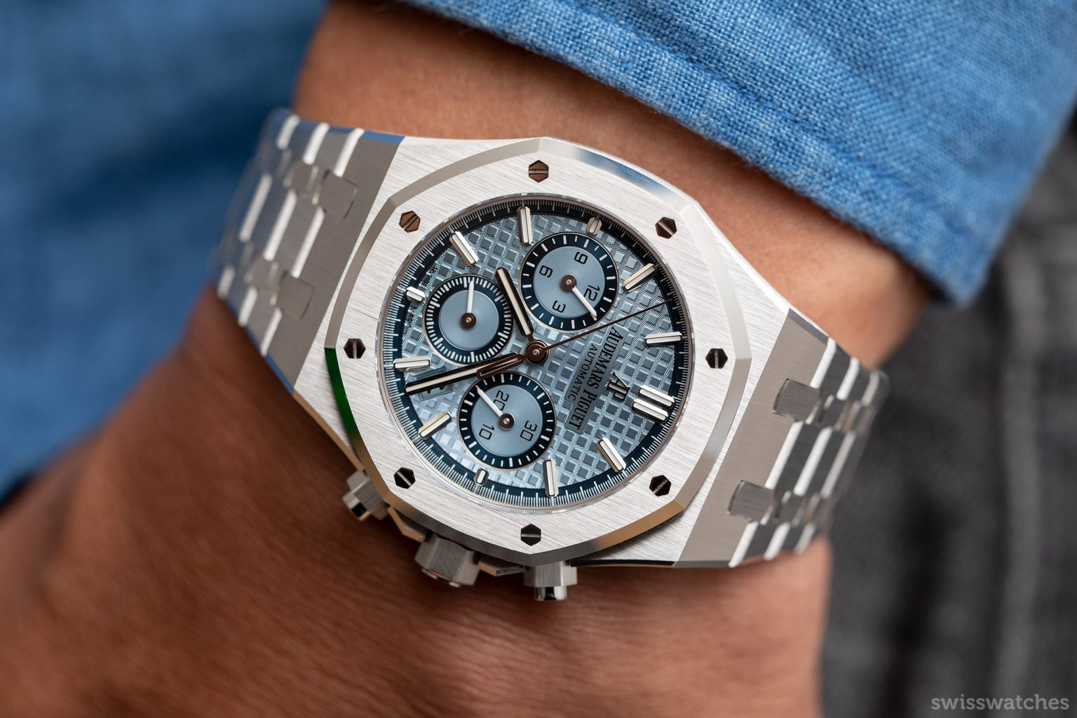 In The Metal: Audemars Piguet Royal Oak Chronograph and Perpetual ...