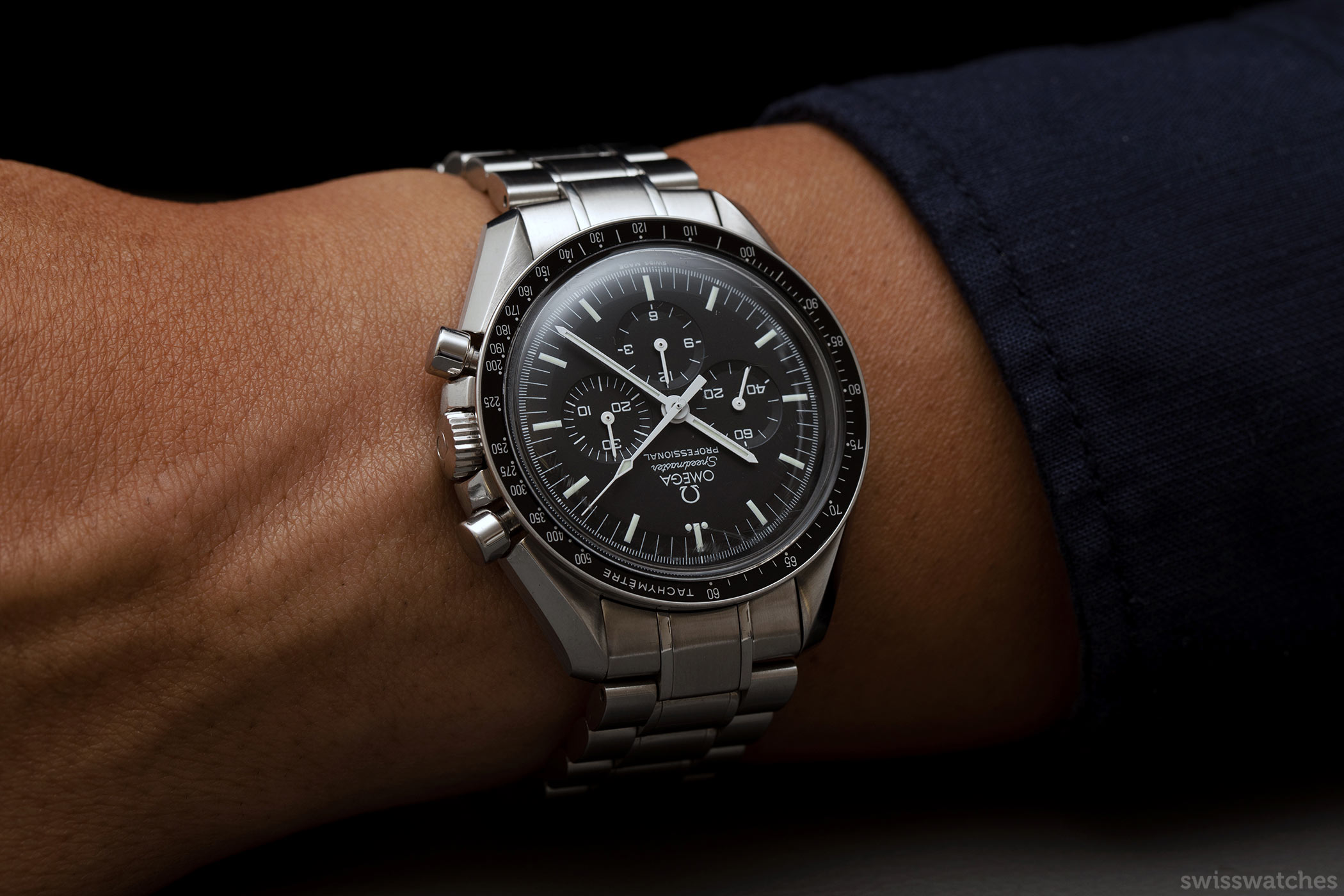 Omega NEW 2023 Speedmaster Sapphire Moonwatch Co-Axial Master Chronometer
