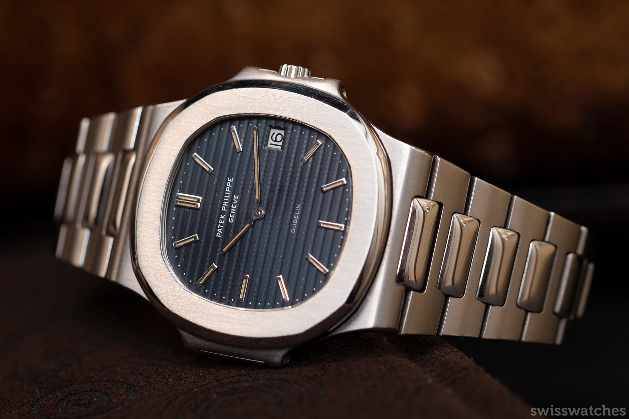 How Tiffany & Co. and Patek Philippe teamed up for the last-ever Nautilus  5711: the luxury watchmaker's most sought-after timepiece gets a 'final'  limited edition run in Tiffany Blue
