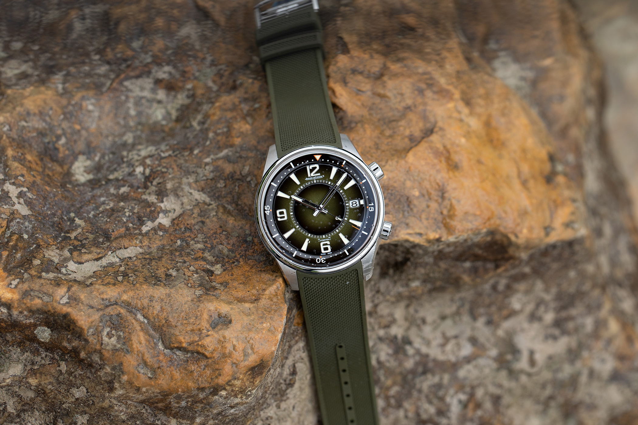 George Eliot Dezelfde Baffle Jaeger-LeCoultre Polaris Date Now in Olive Green | Swisswatches Magazine