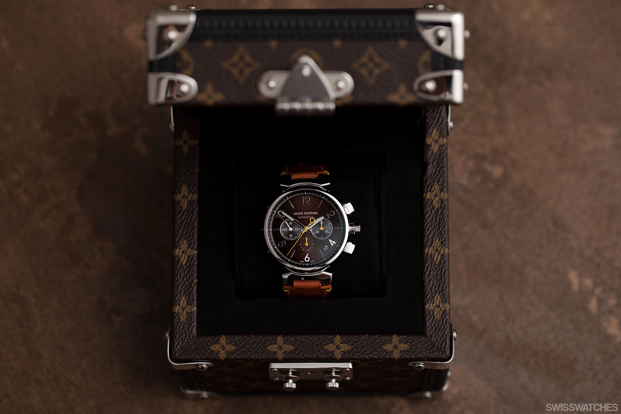 Tambour Twenty  LOUIS VUITTON ®