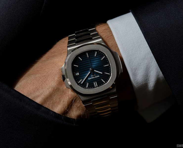 Patek-Philippe-Nautilus-5811-1G-001-Wristshot
