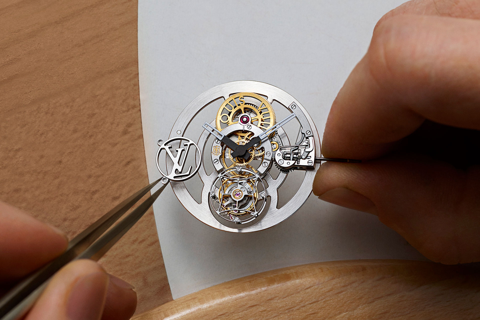 Tambour Monogram, Quartz, 39.5mm, Steel & Rose Gold - Watches - Traditional  Watches