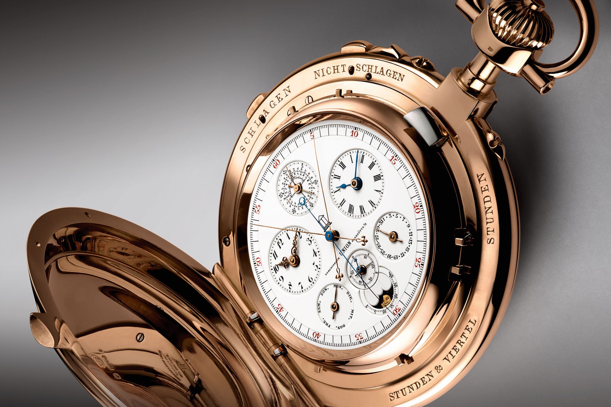 Code 11.59 Universelle RD 4 Audemars Piguet Introduces Its First