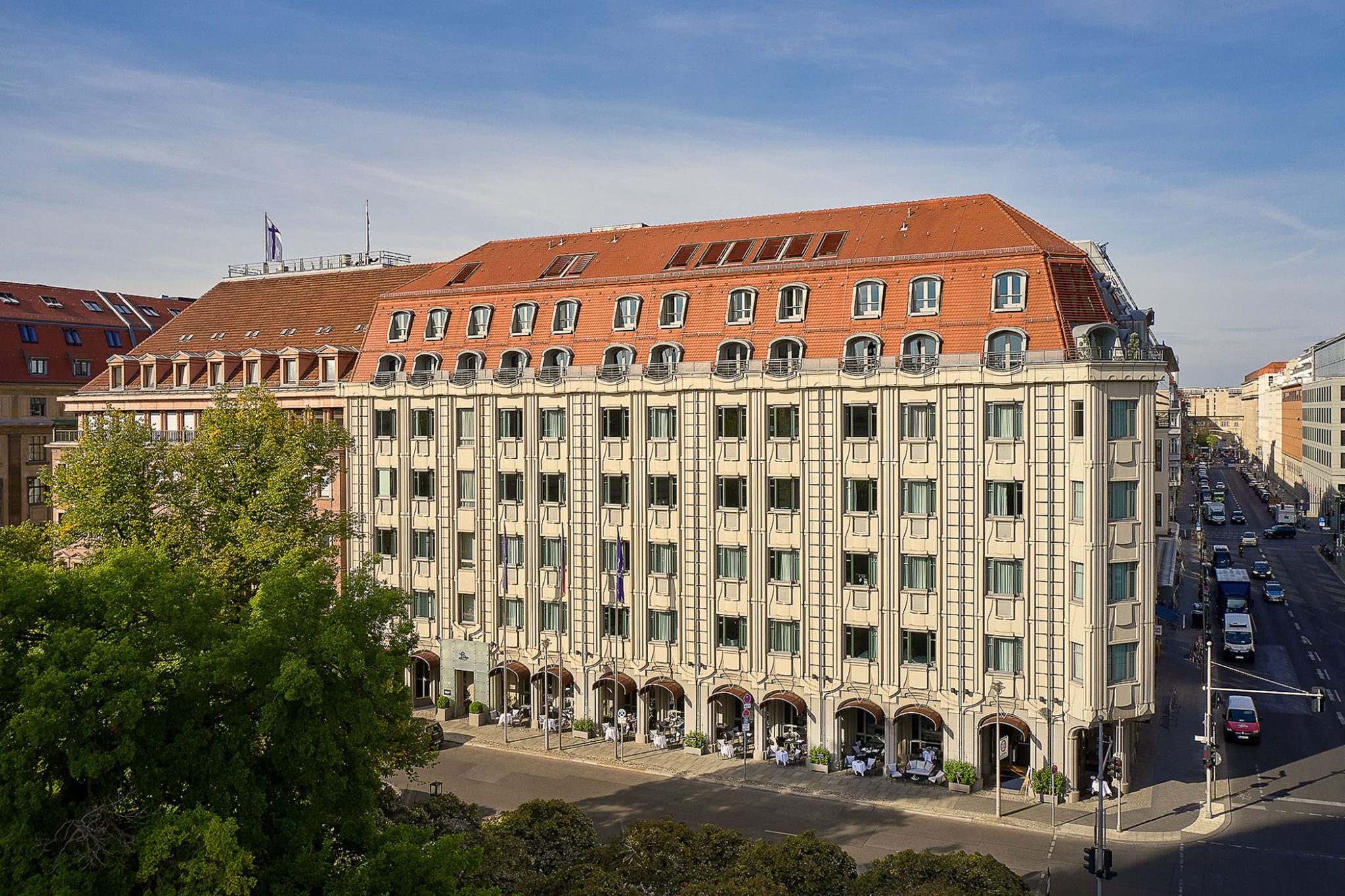 Berlin-Hotel-Luc-Exterior-Swisswatches-BTG