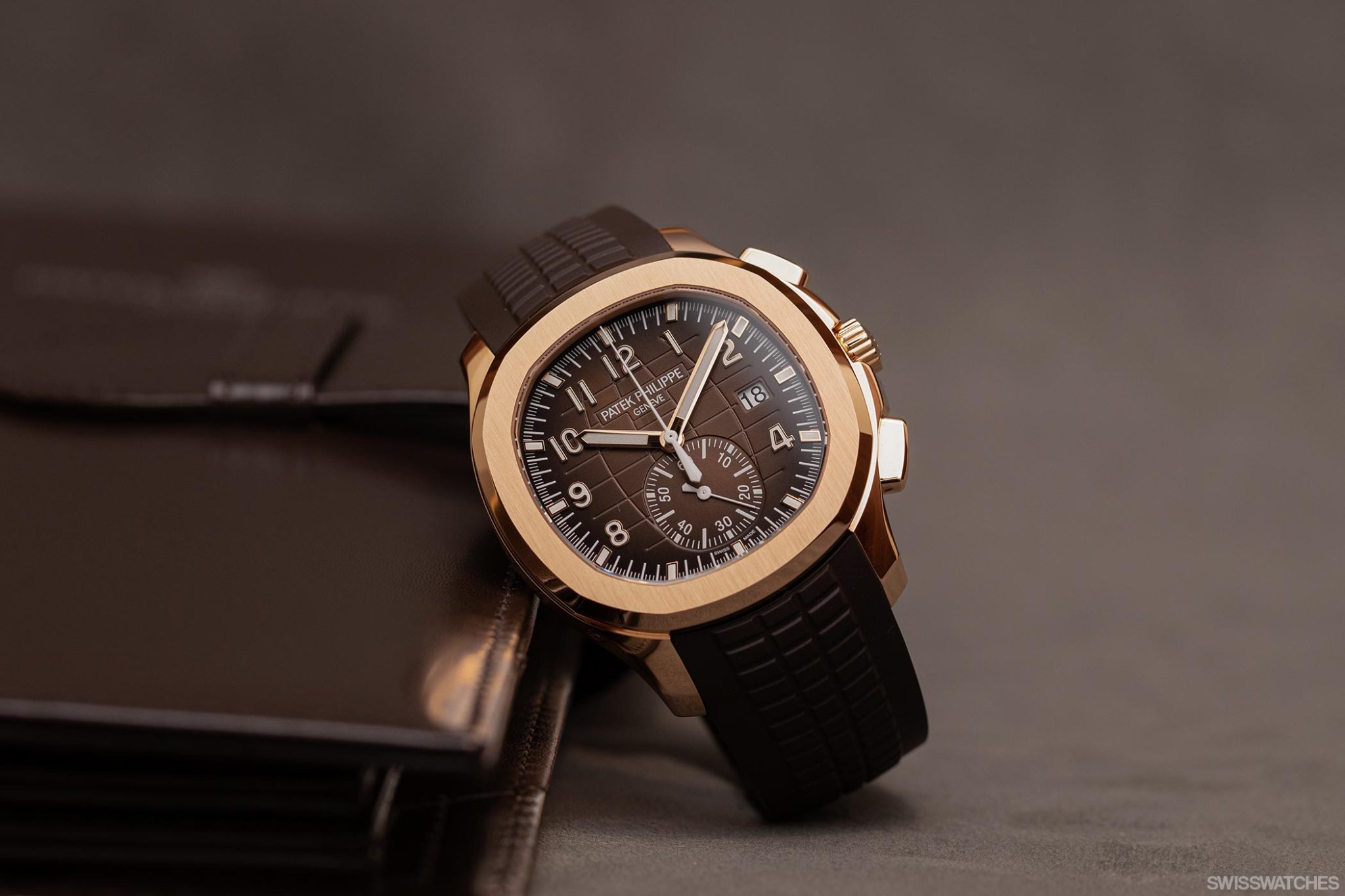 Patek-Philippe-Aquanaut-Flyback-Chronograph-5968R-001-in-Rose-Gold-WW-2023