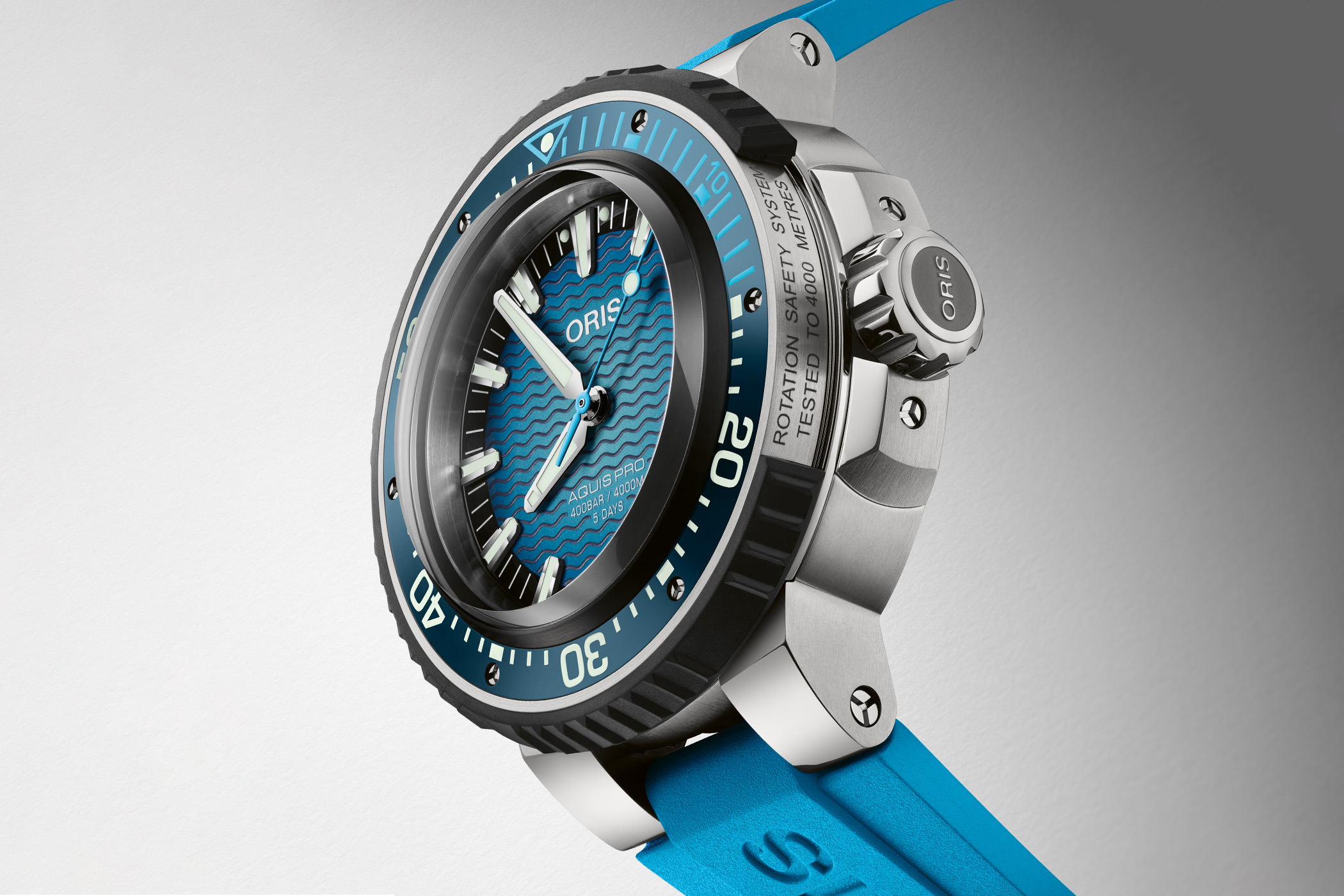 Deep Diver Oris AquisPro 4000m Swisswatches Magazine