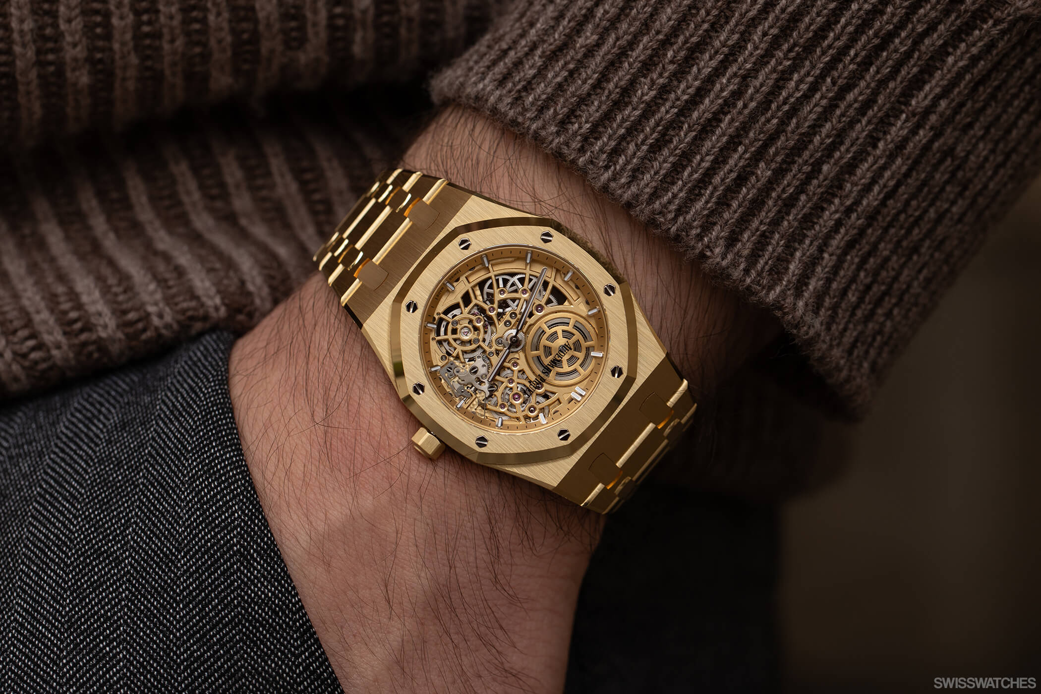 Audemars Piguet Royal Oak Jumbo Openworked Squelette In Yellow Gold 