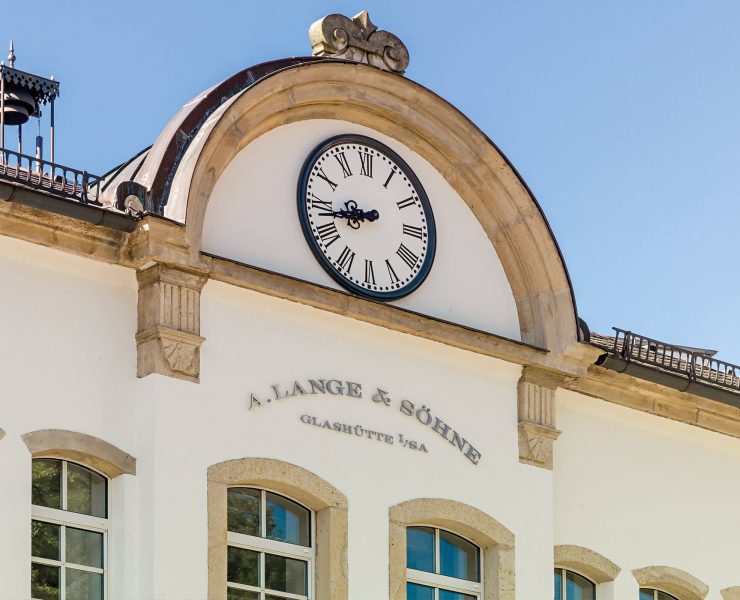 a-lange-soehne-stammhaus-exterior-view-lettering