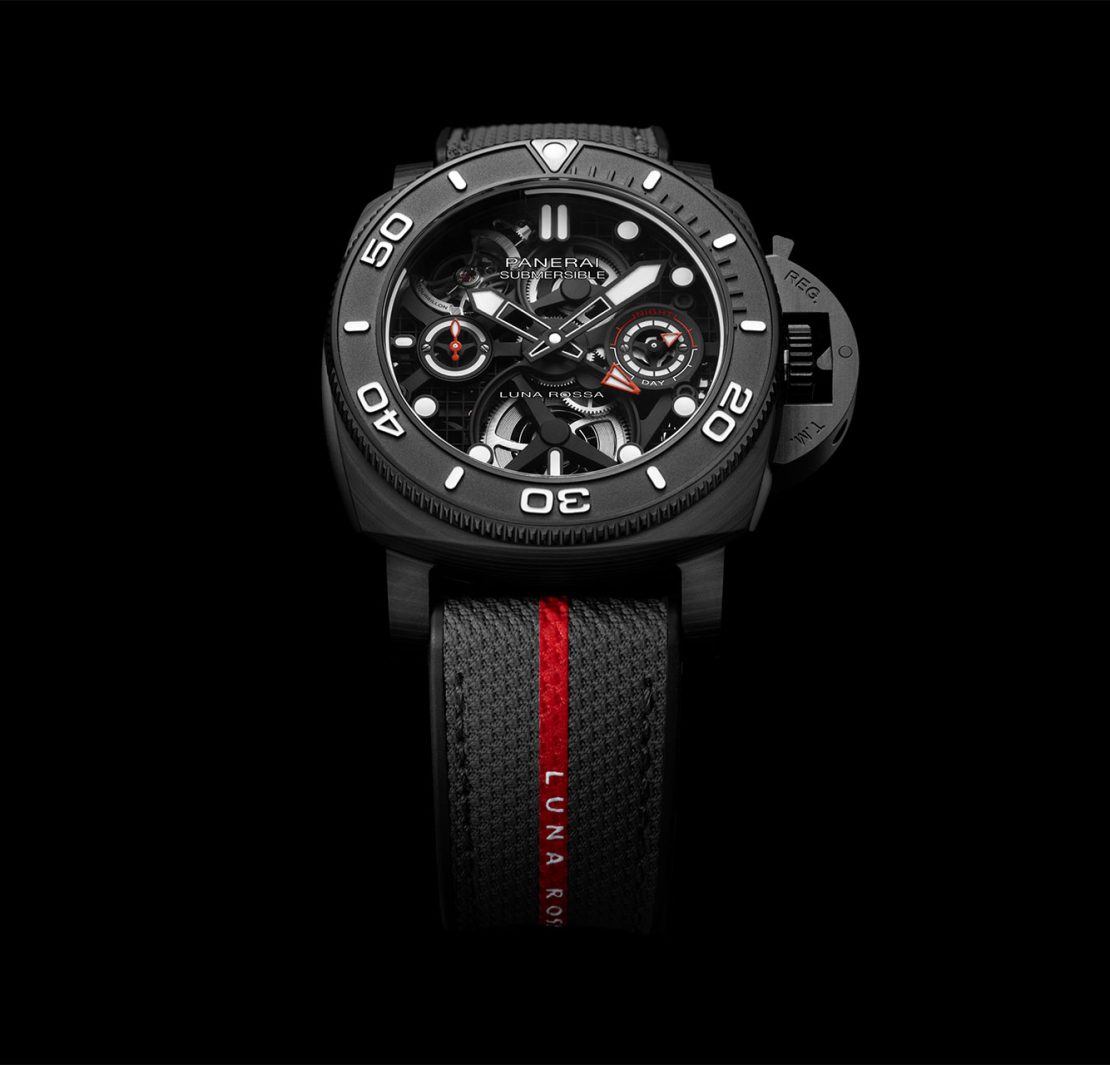 Panerai Submersible Luna Rossa