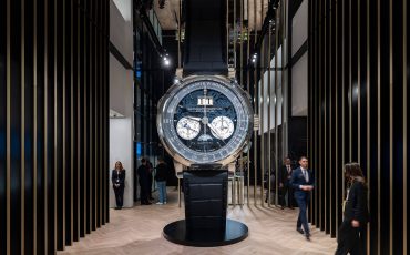 watches-wonders-2024-highlights-a-lange-soehne-datograph-lume-perpetual