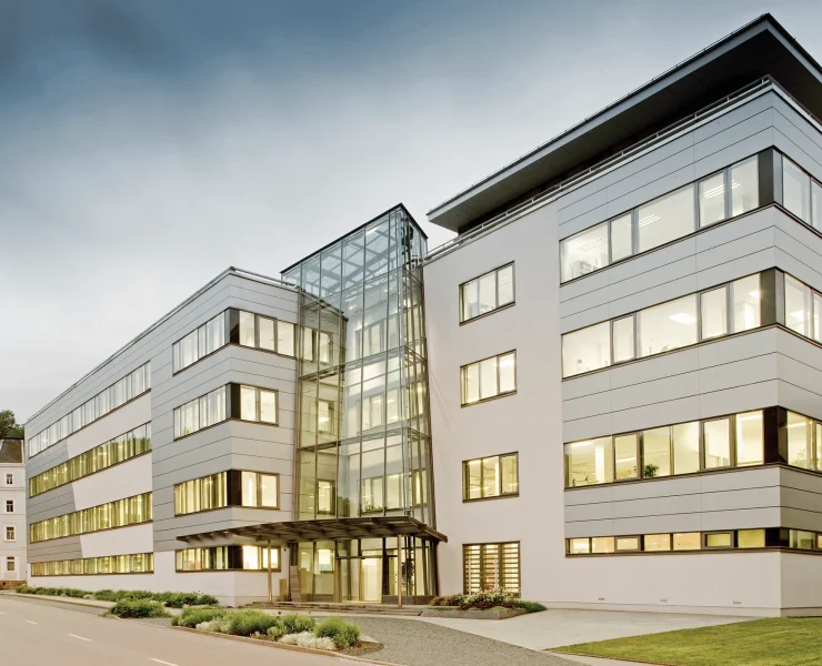 glashuette-original-entrance-hall-of-the-manufactory-cover-image