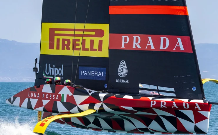 panerai-luna-rossa-collection-boat-cover