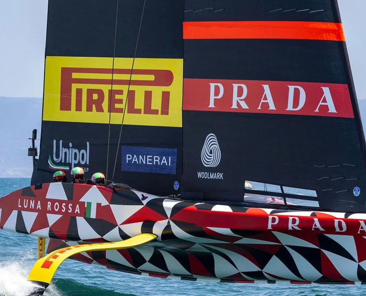 panerai-luna-rossa-collection-boat-cover