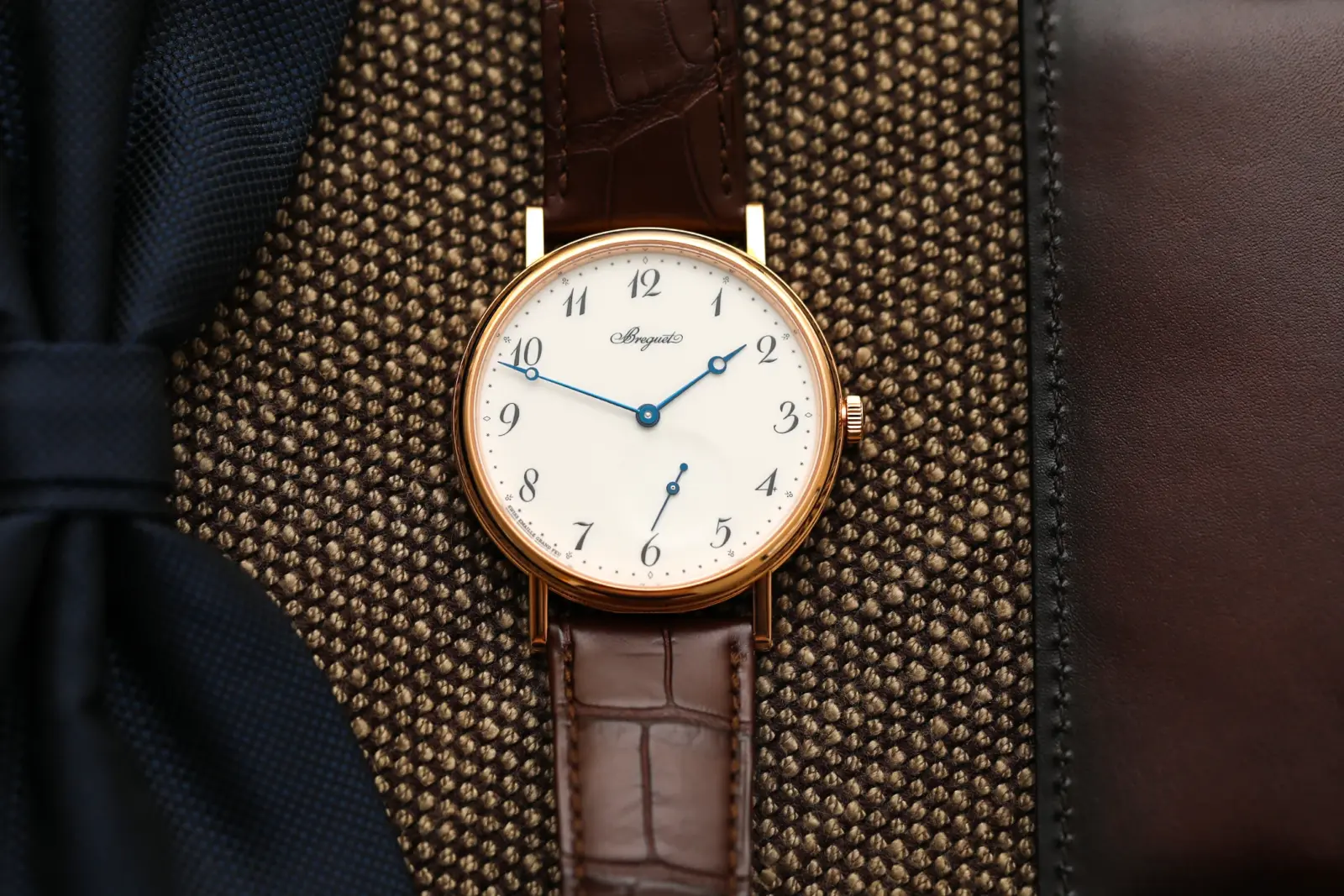 breguet-classique-7147-7147br-29-9wu-frontal-1