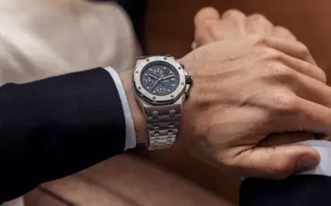 royal-oak-offshore-chronograph-automatik-26238ti.oo.2000ti.01-am-on-the-wrist